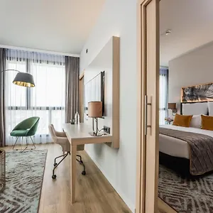 leonardo-royal-hotel-barcelona-fira.topbarcelonahotels.com/